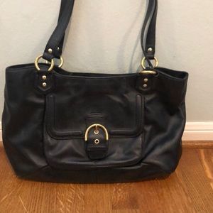 Coach purse. Very very lightly used.